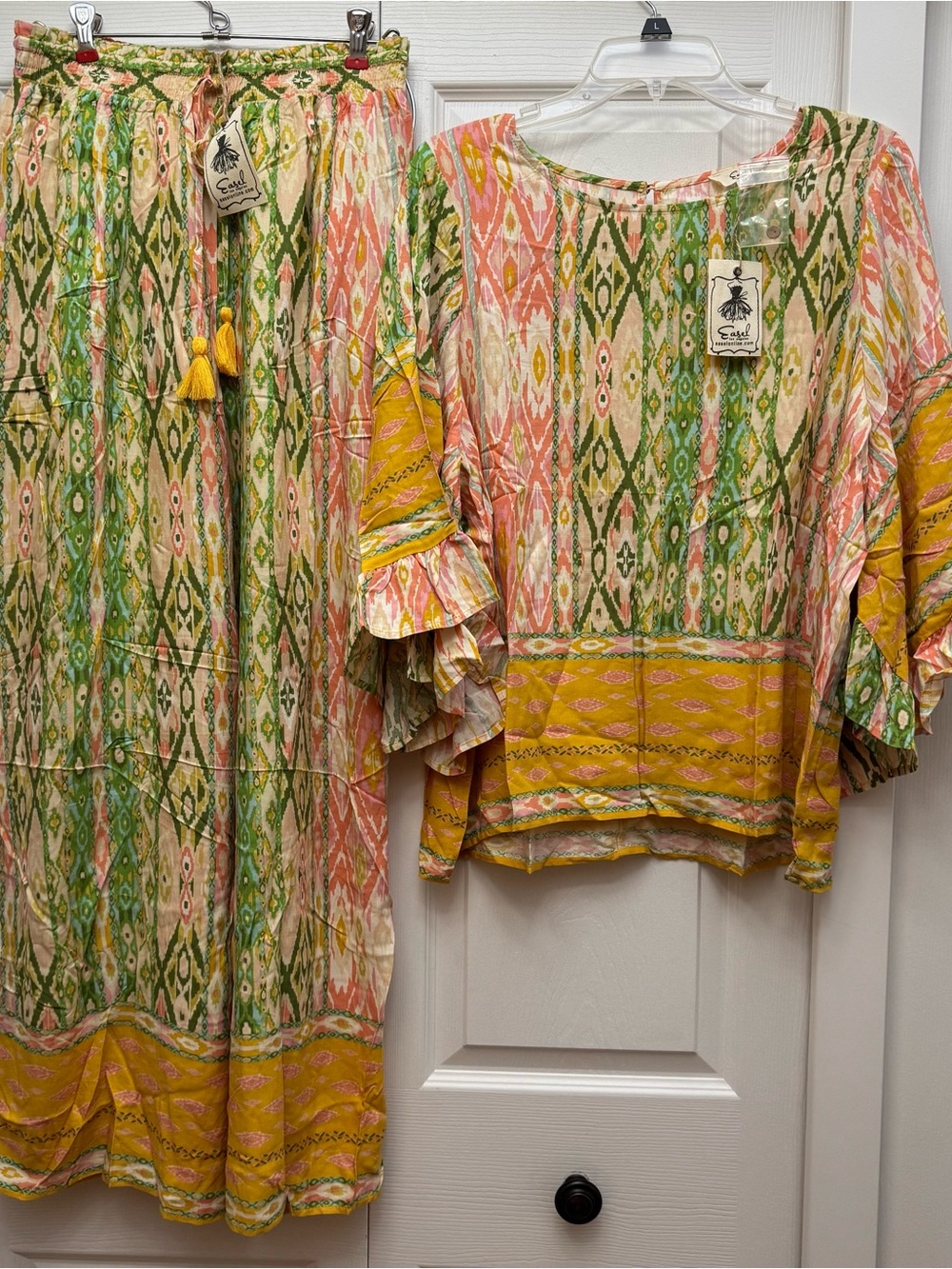 Easel Pink, Yellow & Green Ikat Wide-Leg Pants Set Medium NWT - Picture 2 of 6